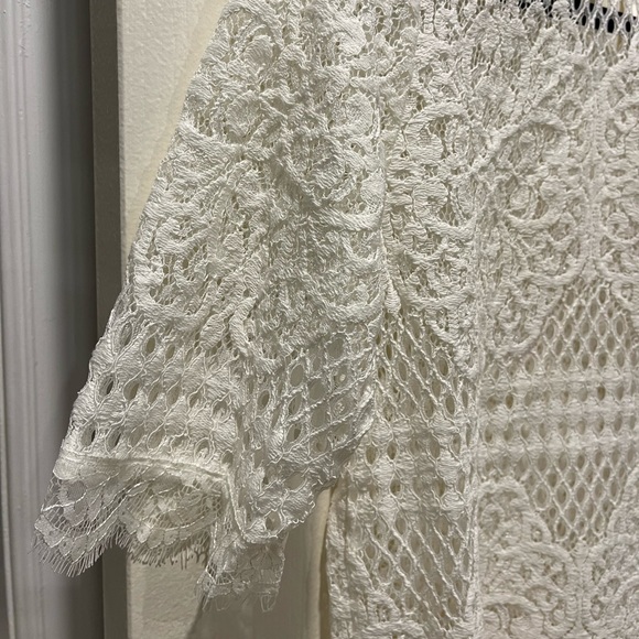Zara size large white short sleeved lace top - Picture 3 of 3